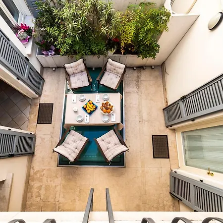 Aparthotel Flowers