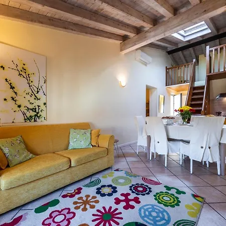 Flowers Aparthotel