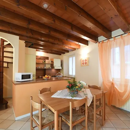 Apartmanhotel Flowers 4*