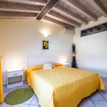 Flowers Apartmanhotel 4*