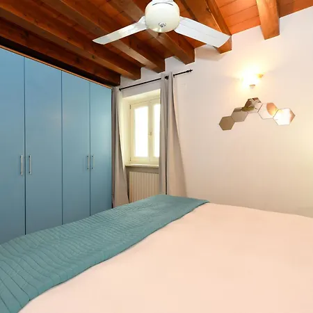 Apartmanhotel Flowers Desenzano del Garda